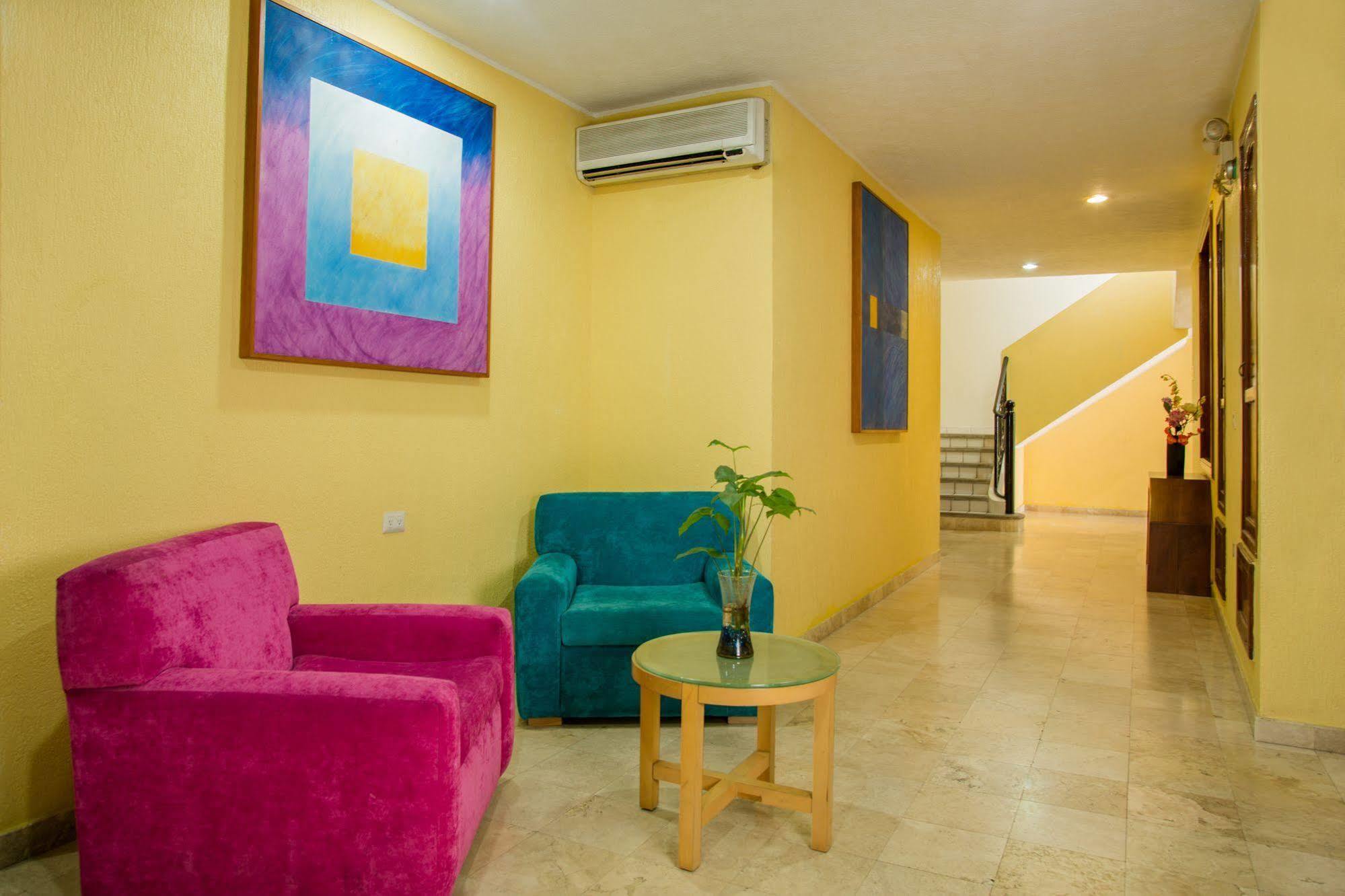 Hotel & Suites Real Del Lago Виляермоса Екстериор снимка